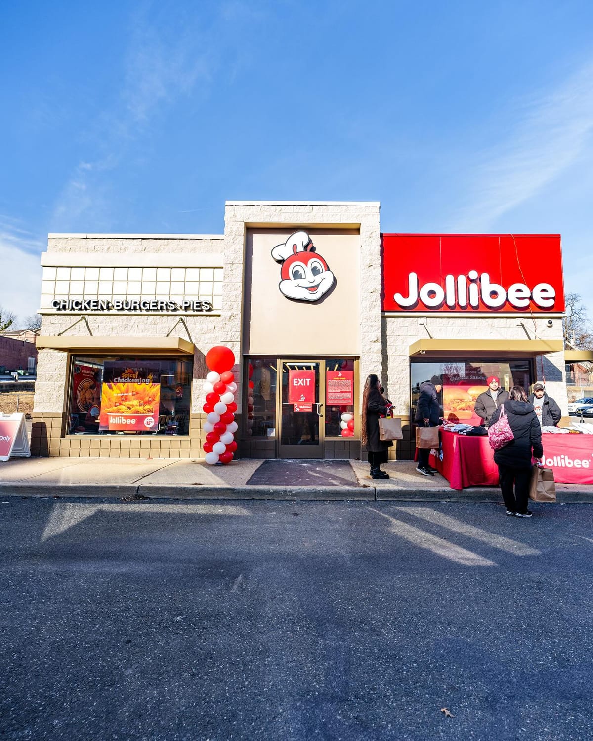 Jollibee Opens First Essex County Location in Newark
